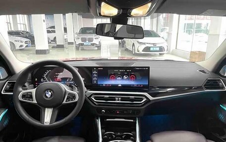 BMW 3 серия, 2023 год, 3 430 000 рублей, 11 фотография