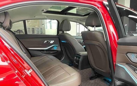 BMW 3 серия, 2023 год, 3 430 000 рублей, 15 фотография