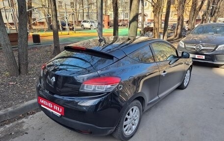 Renault Megane III, 2011 год, 850 000 рублей, 2 фотография