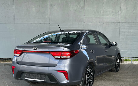 KIA Rio IV, 2018 год, 1 050 000 рублей, 5 фотография