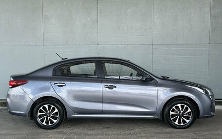 KIA Rio IV, 2018 год, 1 050 000 рублей, 9 фотография