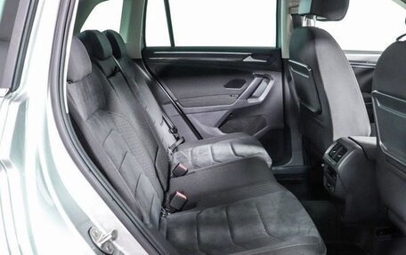 Volkswagen Tiguan II, 2019 год, 2 790 000 рублей, 17 фотография