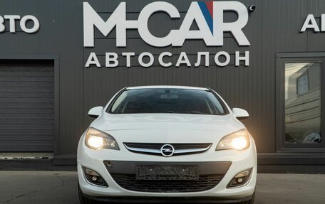 Opel Astra J, 2013 год, 840 000 рублей, 2 фотография