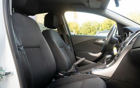 Opel Astra J, 2013 год, 840 000 рублей, 18 фотография