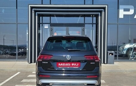 Volkswagen Tiguan II, 2019 год, 2 598 000 рублей, 5 фотография