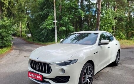 Maserati Levante I, 2017 год, 4 200 000 рублей, 1 фотография