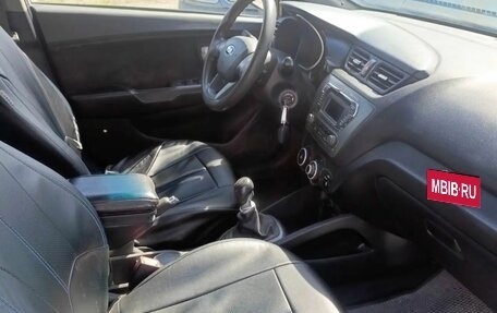 KIA Rio III рестайлинг, 2013 год, 850 000 рублей, 2 фотография