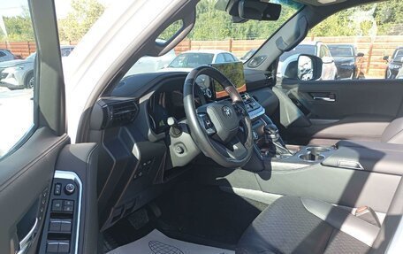 Toyota Land Cruiser, 2024 год, 12 220 000 рублей, 8 фотография