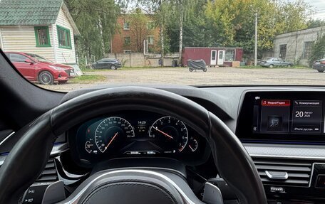 BMW 5 серия, 2019 год, 3 200 000 рублей, 11 фотография