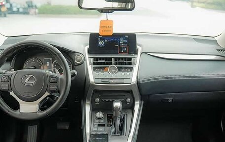 Lexus NX I, 2020 год, 2 260 000 рублей, 7 фотография