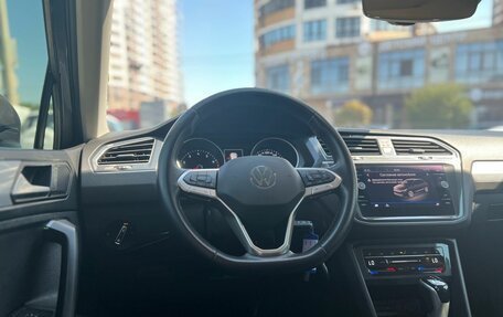 Volkswagen Tiguan II, 2021 год, 2 420 000 рублей, 10 фотография
