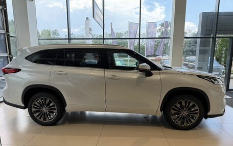 Toyota Highlander, 2025 год, 5 100 000 рублей, 4 фотография