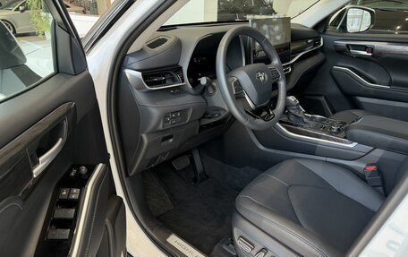 Toyota Highlander, 2025 год, 5 100 000 рублей, 8 фотография