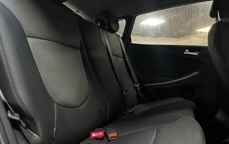 Hyundai Solaris II рестайлинг, 2015 год, 860 000 рублей, 13 фотография