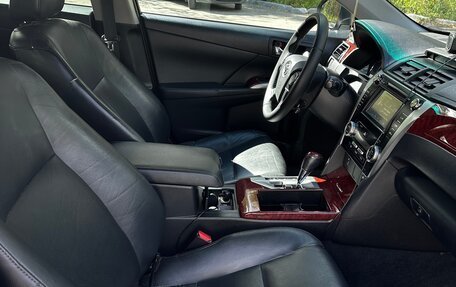 Toyota Camry, 2011 год, 1 700 000 рублей, 10 фотография