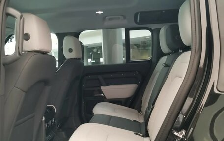 Land Rover Defender II, 2026 год, 13 905 000 рублей, 7 фотография