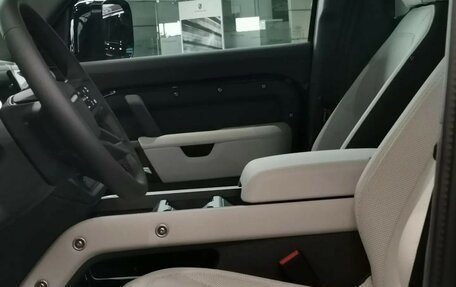 Land Rover Defender II, 2026 год, 13 905 000 рублей, 9 фотография