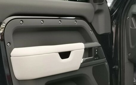 Land Rover Defender II, 2026 год, 13 905 000 рублей, 10 фотография