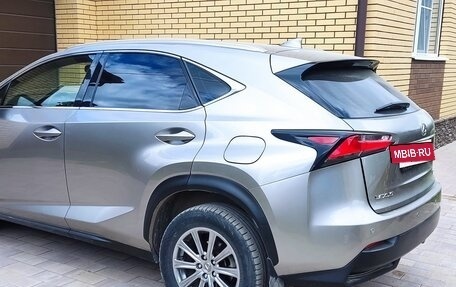Lexus NX I, 2015 год, 2 190 000 рублей, 7 фотография