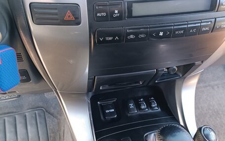 Toyota Land Cruiser Prado 120 рестайлинг, 2006 год, 1 850 000 рублей, 7 фотография