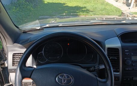 Toyota Land Cruiser Prado 120 рестайлинг, 2006 год, 1 850 000 рублей, 9 фотография