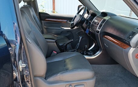 Toyota Land Cruiser Prado 120 рестайлинг, 2006 год, 1 850 000 рублей, 15 фотография