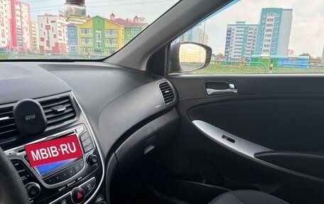Hyundai Solaris II рестайлинг, 2011 год, 750 000 рублей, 10 фотография