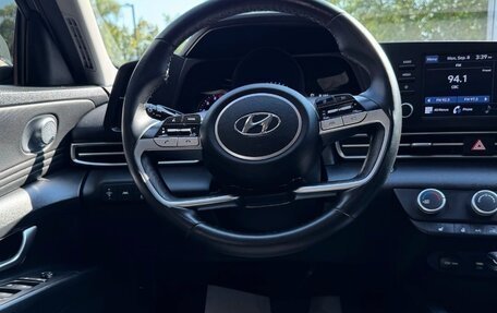 Hyundai Elantra, 2022 год, 1 620 000 рублей, 4 фотография