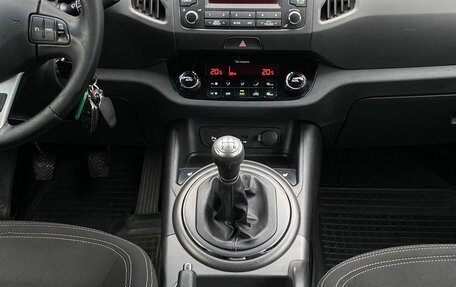 KIA Sportage III, 2011 год, 949 000 рублей, 13 фотография