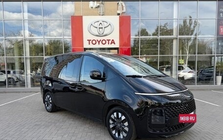Hyundai Staria, 2023 год, 4 349 000 рублей, 3 фотография