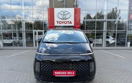 Hyundai Staria, 2023 год, 4 349 000 рублей, 2 фотография