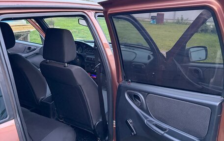 Chevrolet Niva I рестайлинг, 2018 год, 615 000 рублей, 14 фотография