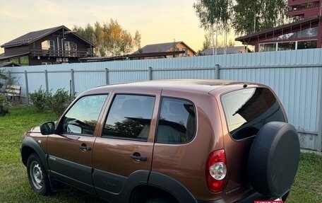 Chevrolet Niva I рестайлинг, 2018 год, 615 000 рублей, 7 фотография