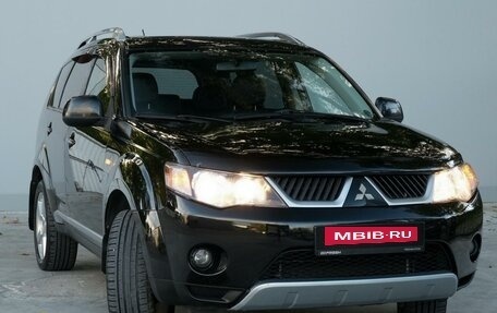 Mitsubishi Outlander III рестайлинг 3, 2008 год, 950 000 рублей, 8 фотография