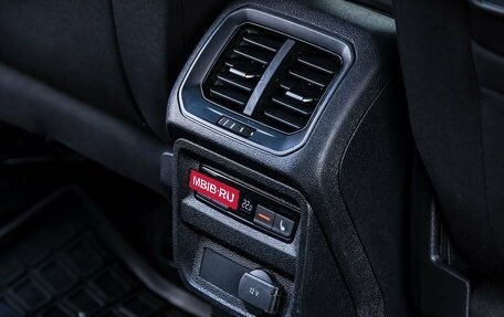 Volkswagen Tiguan II, 2017 год, 2 350 000 рублей, 23 фотография