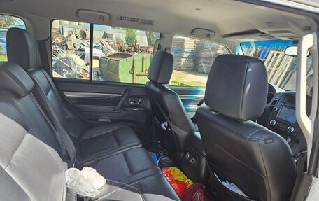 Mitsubishi Pajero IV, 2011 год, 1 450 000 рублей, 7 фотография