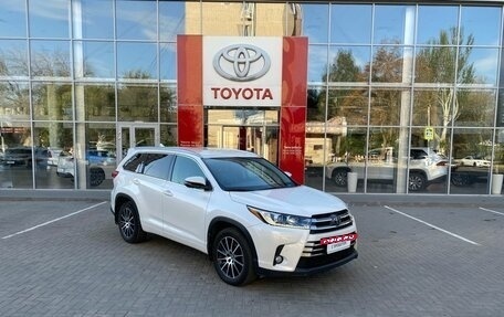 Toyota Highlander III, 2019 год, 3 550 000 рублей, 3 фотография