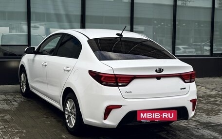 KIA Rio IV, 2018 год, 1 453 000 рублей, 3 фотография