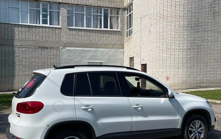 Volkswagen Tiguan I, 2016 год, 1 800 000 рублей, 4 фотография