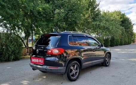 Volkswagen Tiguan I, 2010 год, 890 000 рублей, 2 фотография