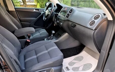 Volkswagen Tiguan I, 2010 год, 890 000 рублей, 11 фотография