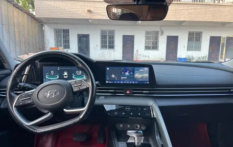 Hyundai Elantra, 2022 год, 1 366 111 рублей, 8 фотография