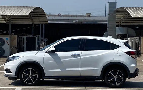 Honda Vezel, 2022 год, 1 615 111 рублей, 4 фотография