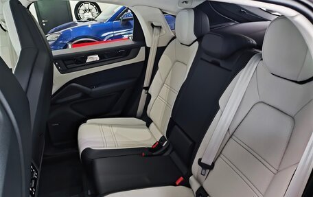 Porsche Cayenne III, 2026 год, 22 890 000 рублей, 12 фотография