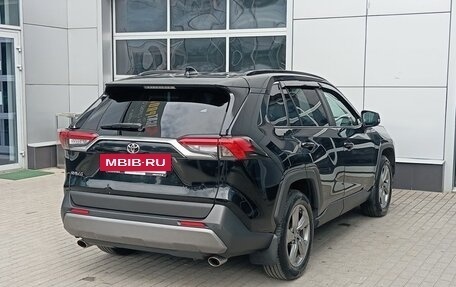 Toyota RAV4, 2020 год, 2 020 000 рублей, 7 фотография