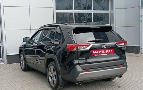 Toyota RAV4, 2020 год, 2 020 000 рублей, 5 фотография