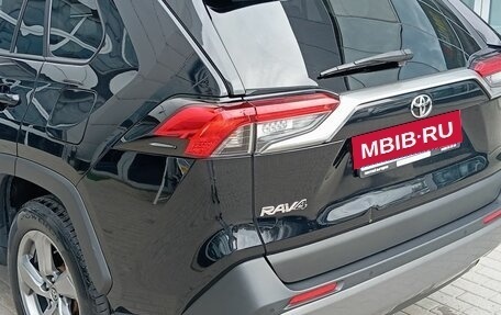 Toyota RAV4, 2020 год, 2 020 000 рублей, 23 фотография