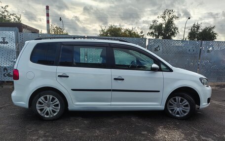 Volkswagen Touran III, 2014 год, 750 000 рублей, 3 фотография