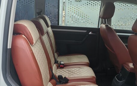 Volkswagen Touran III, 2014 год, 750 000 рублей, 5 фотография