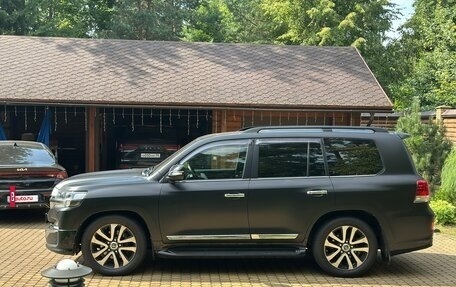 Toyota Land Cruiser 200, 2019 год, 6 900 000 рублей, 2 фотография